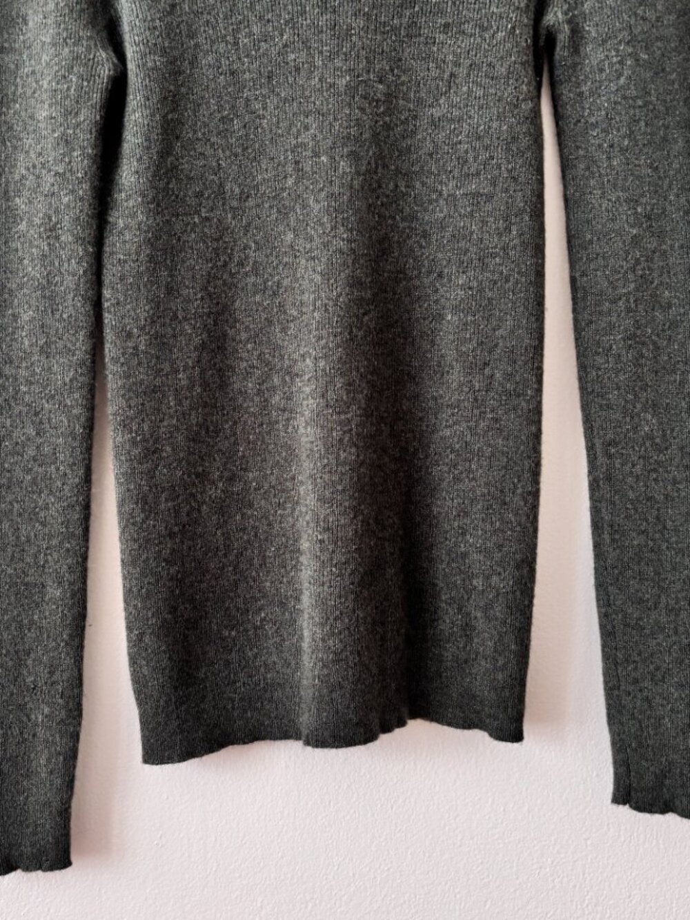 Creatures Of Comfort Cashmere Turtleneck Sweater in Green - Picture 4 of 6